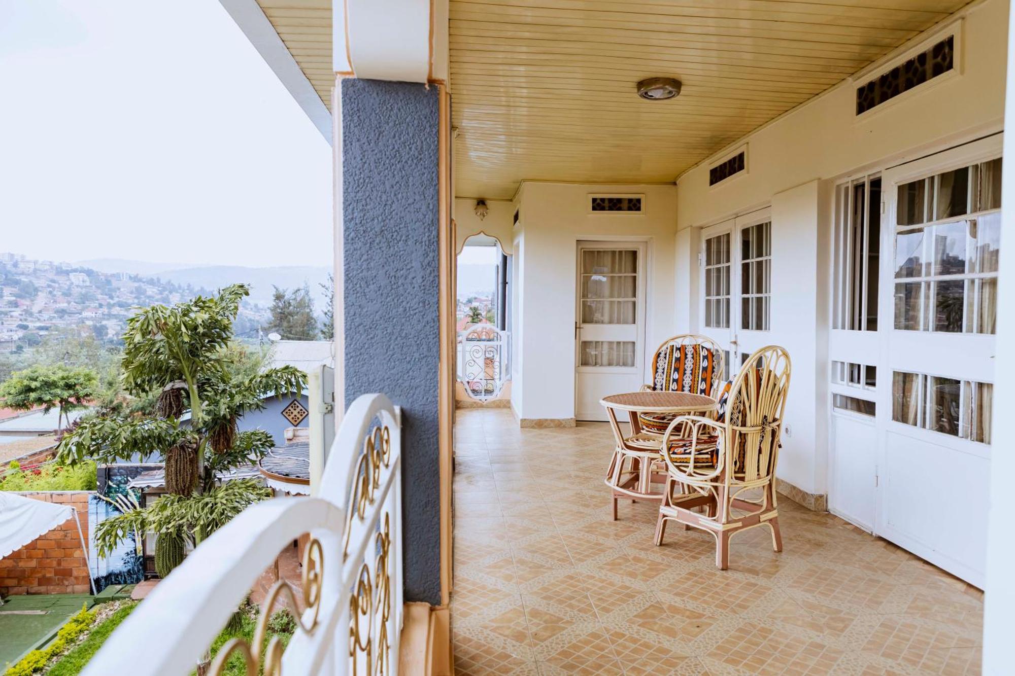 Zion Inn Kigali Bagian luar foto
